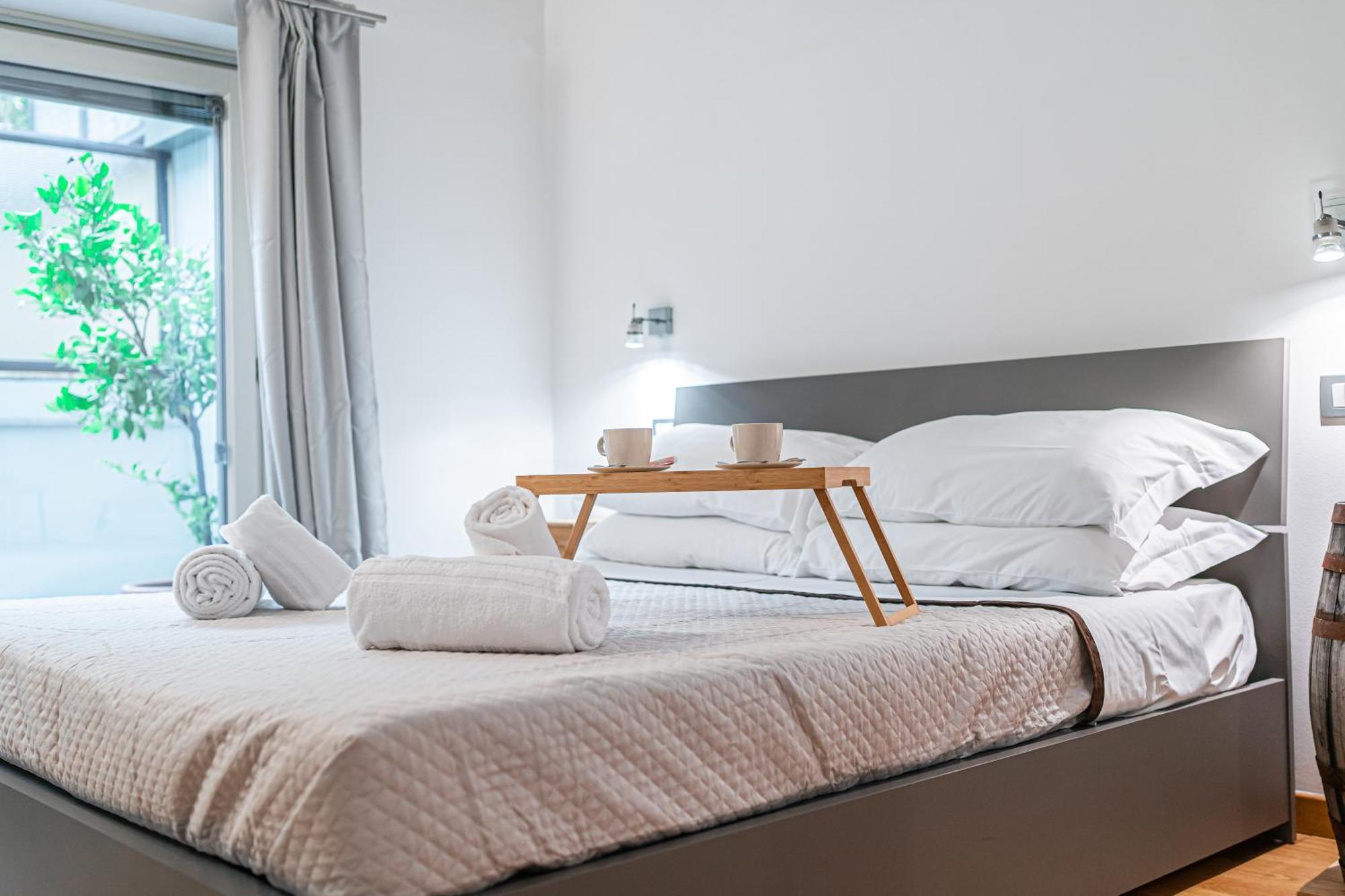 Villa Luxavocadoloft Duomo 10M Milano Esterno foto