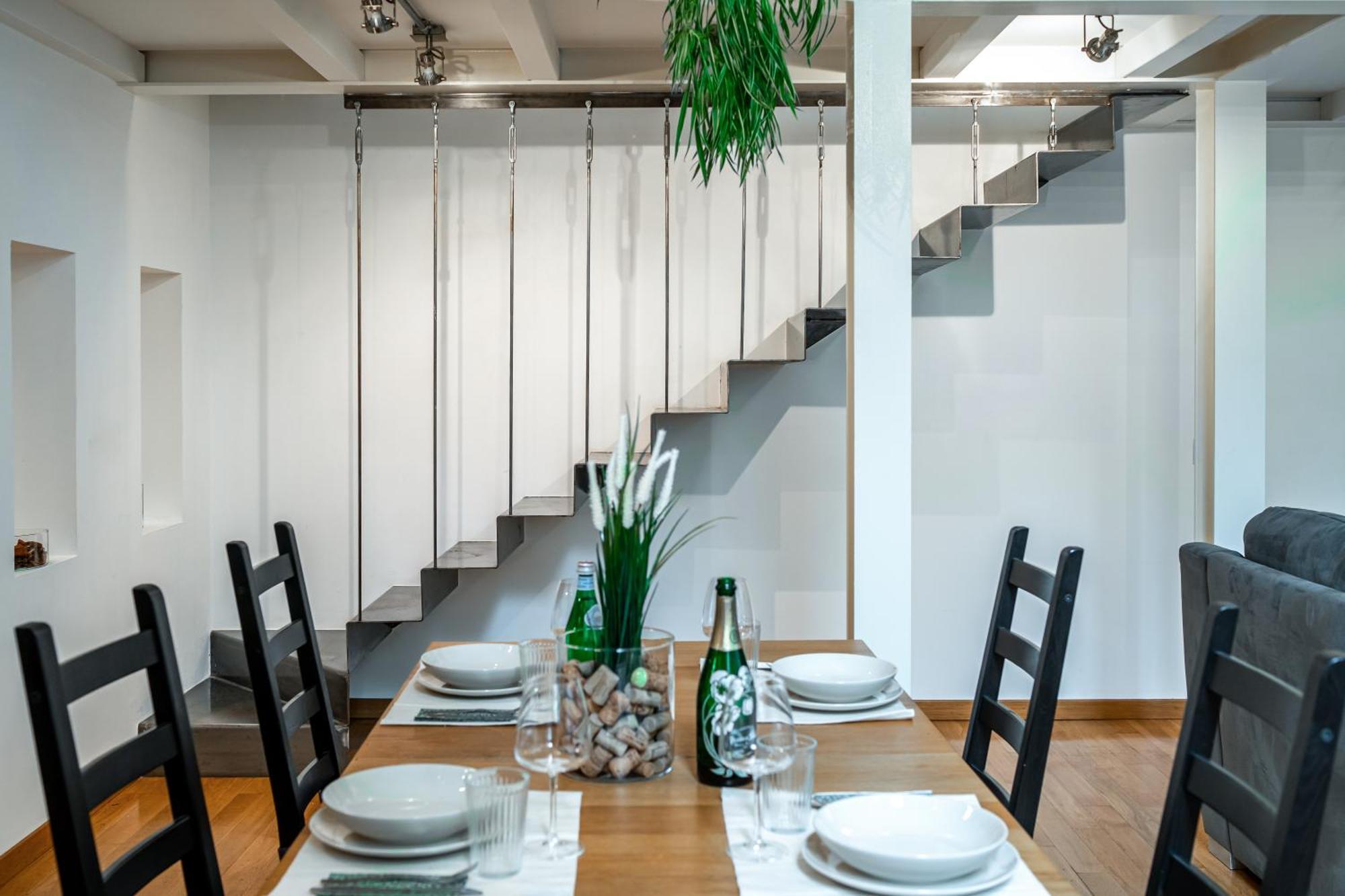 Villa Luxavocadoloft Duomo 10M Milano Esterno foto